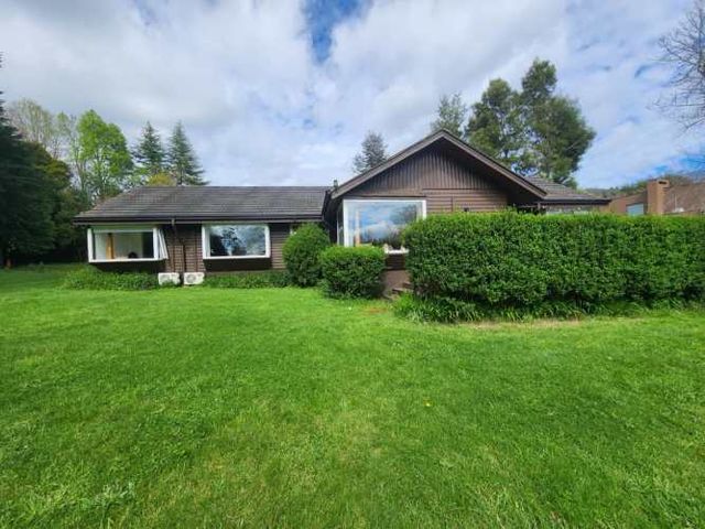 VENTA DE HERMOSA CASA EN PARCELA CON EXCELENTE CONECTIVIDAD