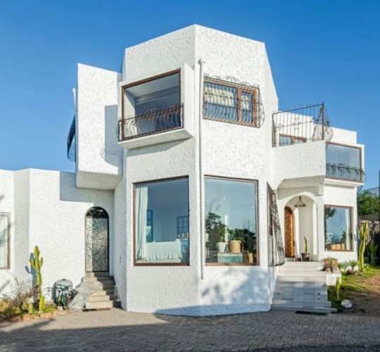 HERMOSA CASA EN VENTA EN ROSARIO DE PEÑUELAS.