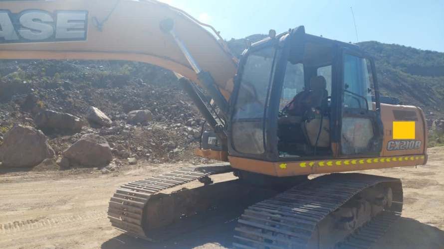 Excavadora Case CX210B Año  Horas Aprox.