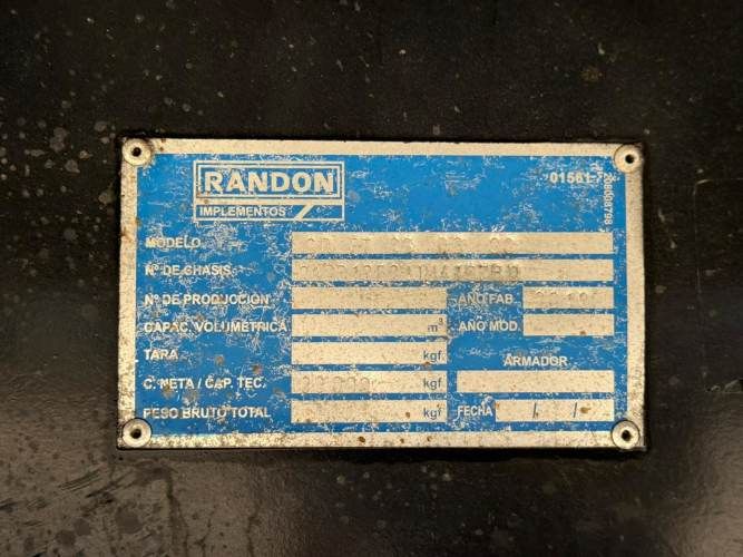 2018 Semirremolque Randon Rampla Plana 13.5 m con barandas y piñas