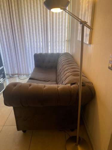 Sillón Chesterfiled gris claro