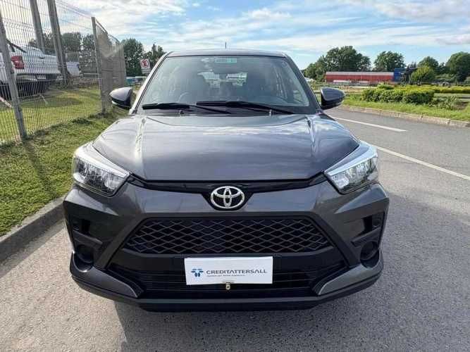 TOYOTA RAIZE 2025