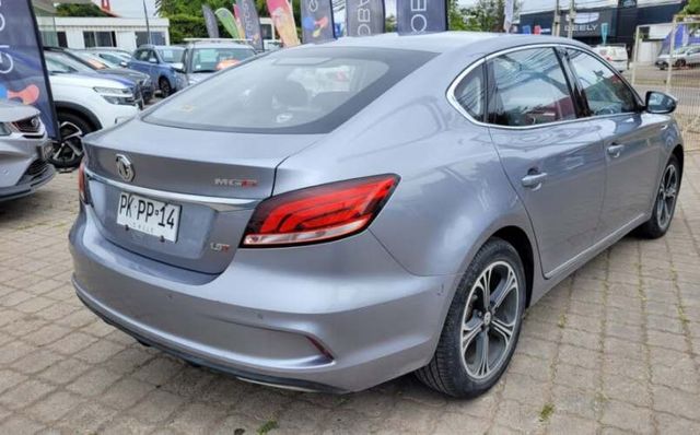 MG-6 1.5T MT DLX AÑO 2021
