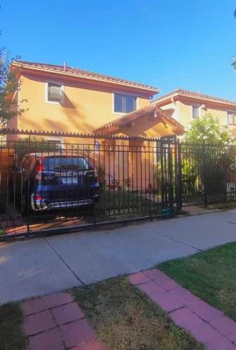 Gran casa remodelada 3D+3B+Extras, Huechuraba (125089)