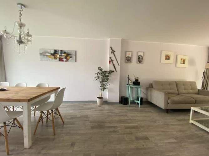 Casa A PASOS DE LA RADIAL