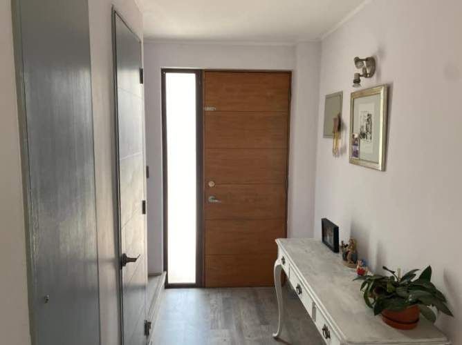 Casa A PASOS DE LA RADIAL