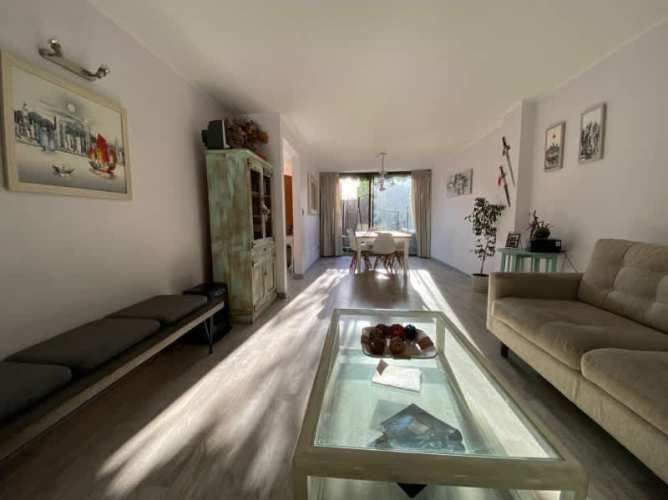 Casa A PASOS DE LA RADIAL