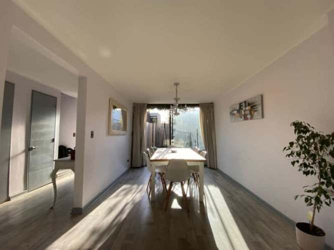 Casa A PASOS DE LA RADIAL