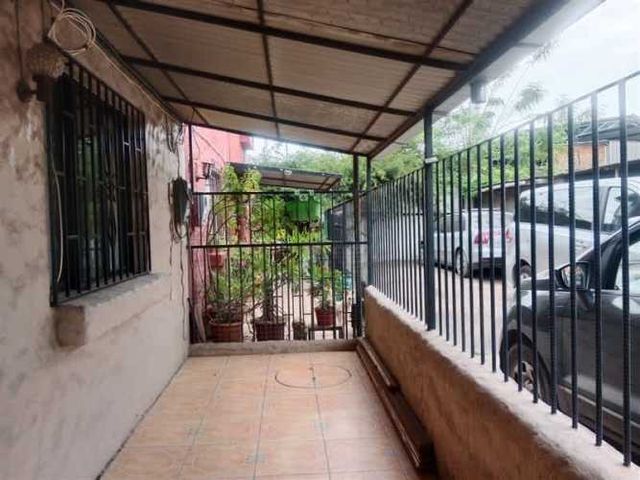 CASA Villa Bélgica/ Puente Alto