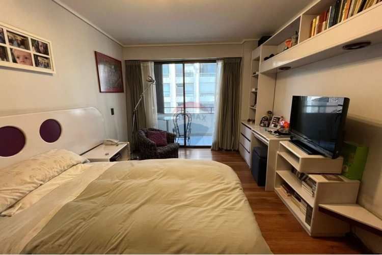 Espacioso departamento en vitacura