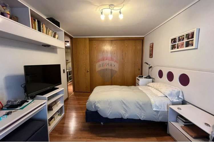 Espacioso departamento en vitacura