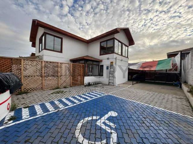 Arriendo casa comercial sector San Joaquim