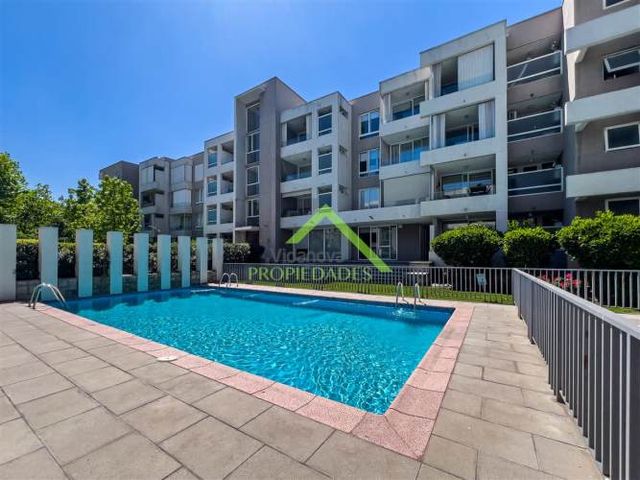 DEPARTAMENTO Pedro Fontova con Camino del Roble