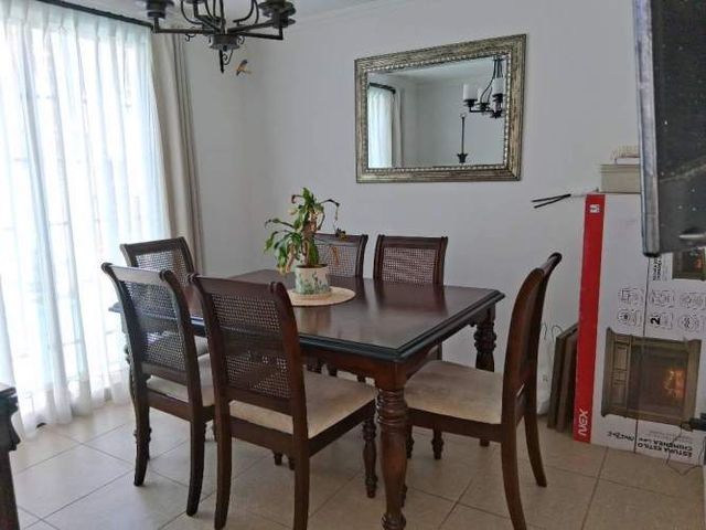 Casa 2 pisos en Quilpue , en condominio, 4 D ,3 B