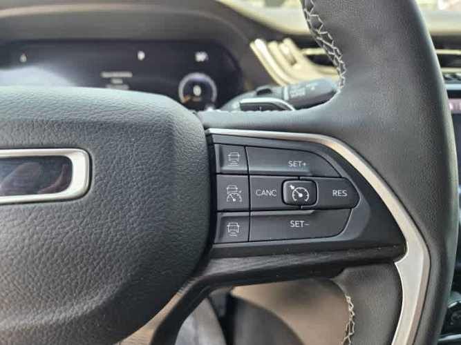 Jeep Grand Cherokee 3.6 Altitude 4x4 At 2024