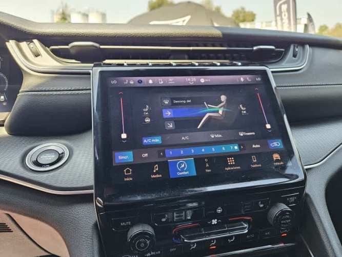 Jeep Grand Cherokee 3.6 Altitude 4x4 At 2024