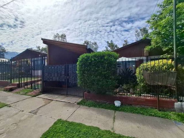 Hermosa casa en barrio residencial (125185)