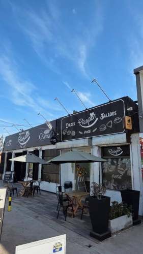 Panadero(a)/ Ayudante de Panadero(a)/ Pastelero(a)/ Ayudante Pastelero(a)/Cajero(a) con Atención de Publico/Cocinero(a)/Repartidor