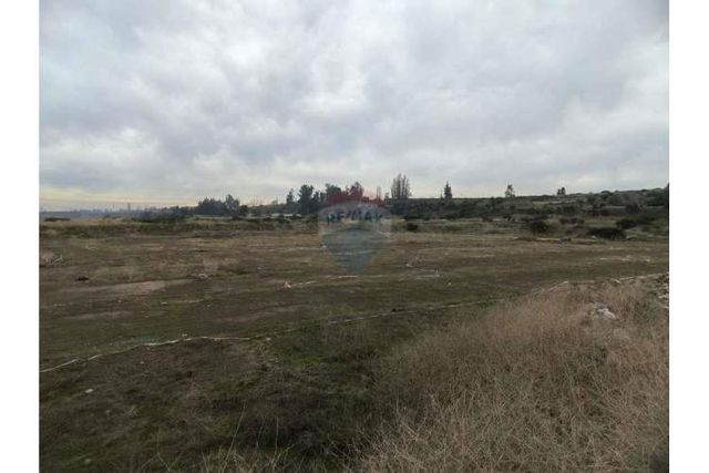 Terreno de grandes dimensiones para proyectos