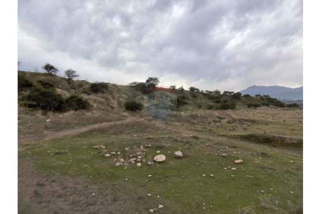 Terreno de grandes dimensiones para proyectos