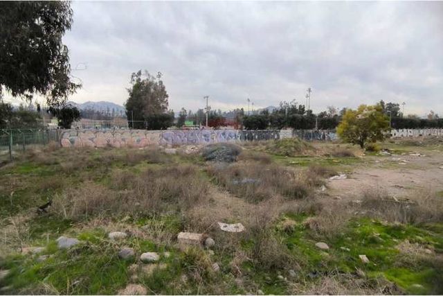 Arriendo para desarrollo industrial o comercial