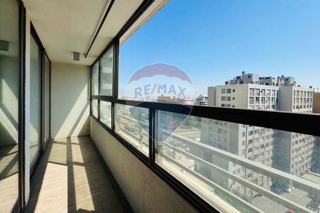 Piso 13: 52m², terraza, estacionamiento, seguridad