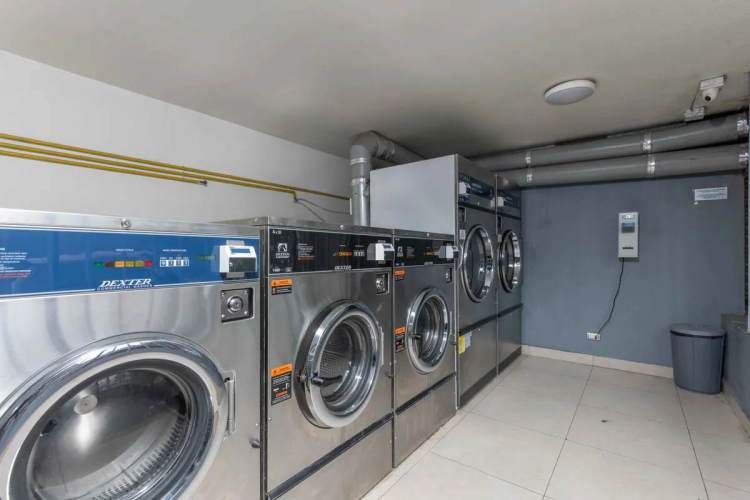 Departamento En Venta En Plaza Chacabuco Piscina