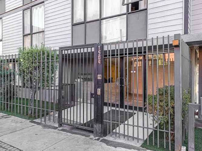 Departamento En Venta En Plaza Chacabuco Piscina