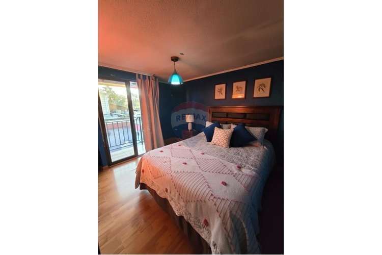 Ampla casa de 7d - 3b - 4 est. en pje. cerrado