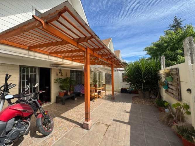 Venta de Propiedad Independiente en Condominio Peñablanca