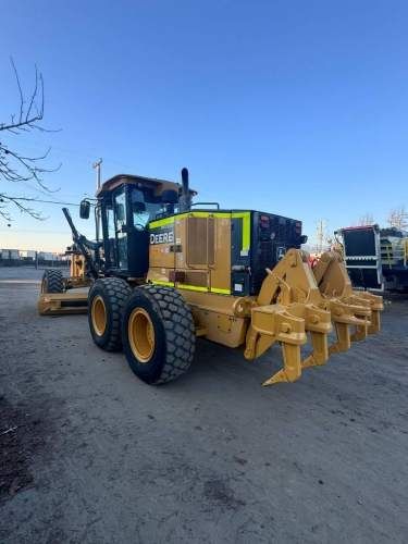 Motoniveladora John Deere 770g año 2019