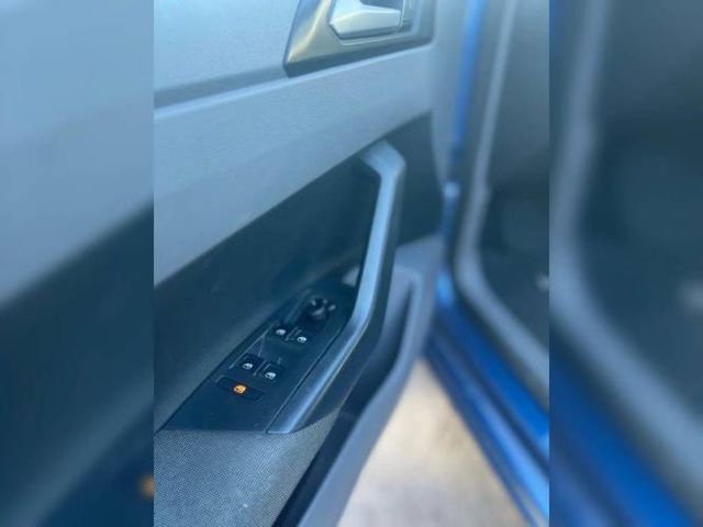 VOLKSWAGEN POLO 2021