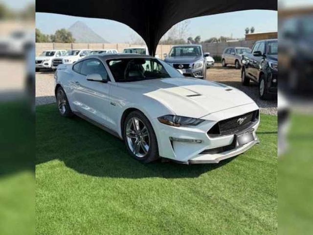 FORD MUSTANG 2021