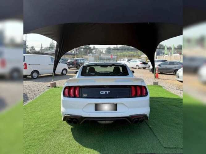 FORD MUSTANG 2021