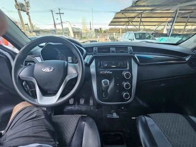 MAHINDRA KUV100 2019