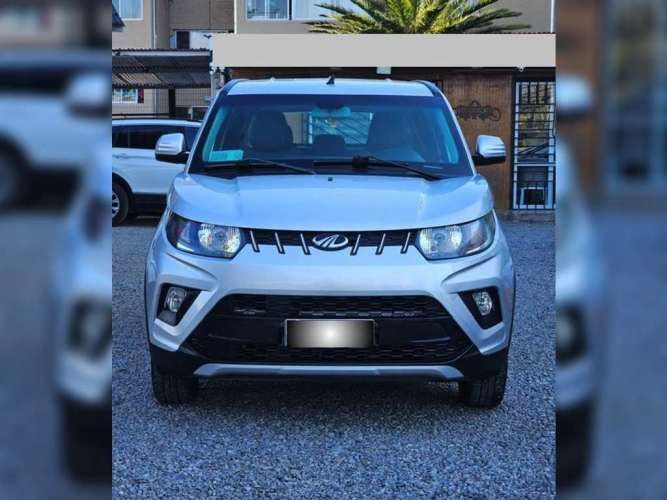 MAHINDRA KUV100 2019
