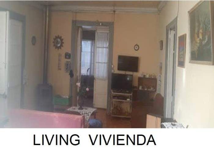 EXCELENTE Y GRAN PROPIEDAD EN ZONA COMERCIAL $ CON