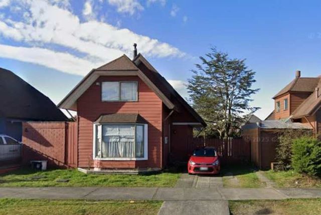 CASA MIRADOR DE LA BAHIA / PUERTO MONTT