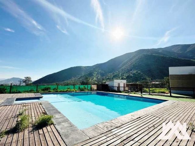 TERRENO CONSTRUCCION Venta Parcela con Dos Casas en Condominio Curacavi