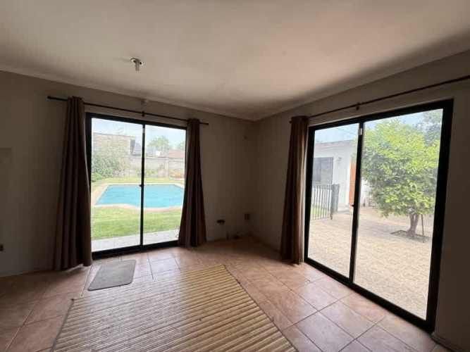 ESPECTACULAR CASA 2 PISOS PISCINA GARAGE METRO DEPARTAMENTAL