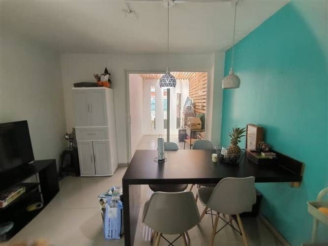 CASA Hermosa casa en valle grande