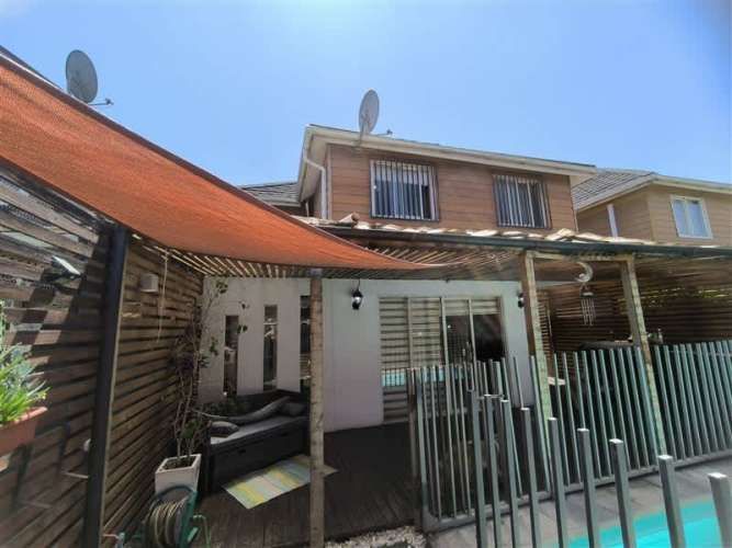 CASA Hermosa casa en valle grande