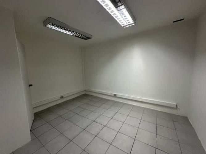 Local PROVIDENCIA CON MARCHANT PEREIRA