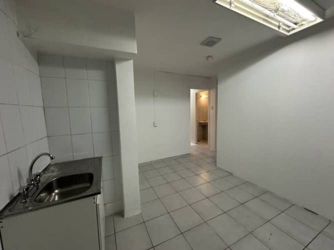 Local PROVIDENCIA CON MARCHANT PEREIRA