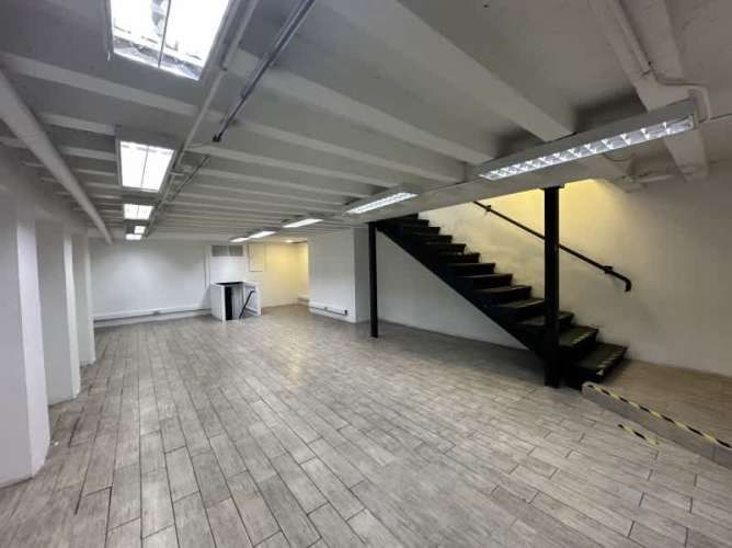 Local PROVIDENCIA CON MARCHANT PEREIRA