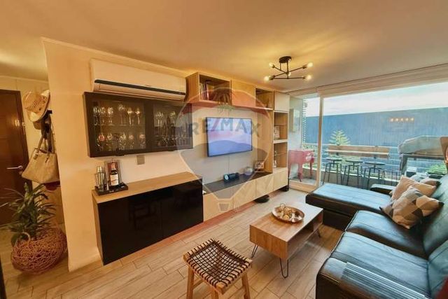 Impecable departamento en condominio - la reina