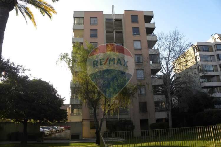 Dp. con excelente vista y áreas en providencia