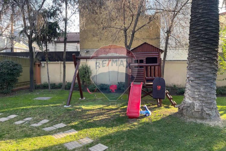 Dp. con excelente vista y áreas en providencia