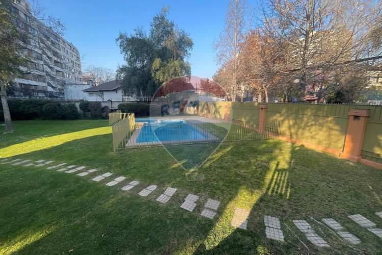 Dp. con excelente vista y áreas en providencia