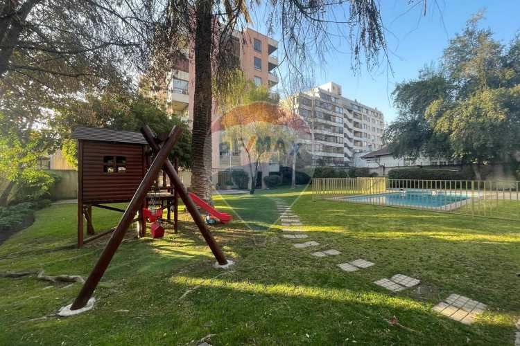 Dp. con excelente vista y áreas en providencia